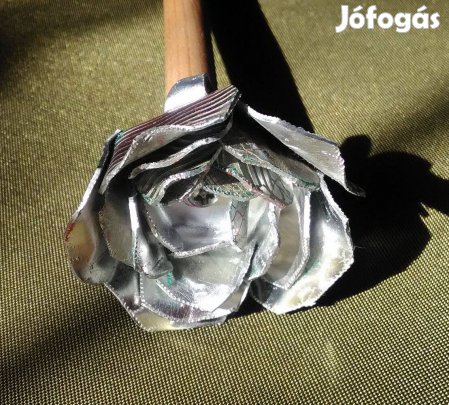 Fém rózsa alumínium