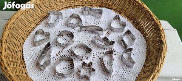 Fém süti kiszúró 15 db