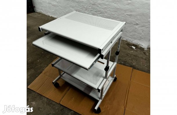 Fém számítógépasztal