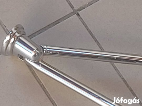 Fém törölközőtartó