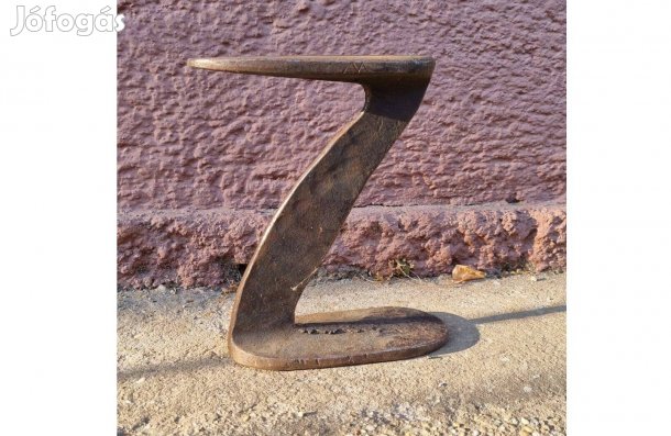 Fém üllő, szerszám