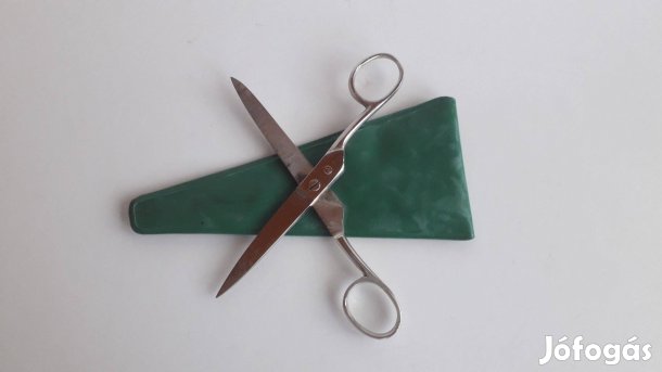 Fém univerzális olló zöld tokban 15,5 cm alig használt_