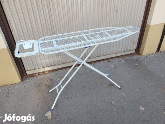 Fém vasaló deszka huzattal