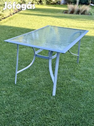 Fém vázas kerti asztal 147*87 cm