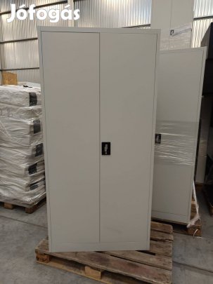 Fém zárható szekrény