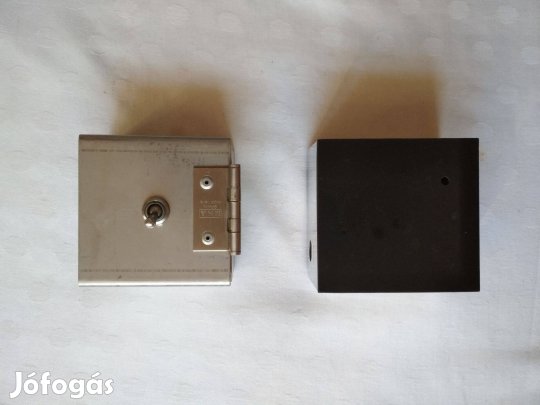 Fémdoboz 2 db ,9 x 9 x 6 cm