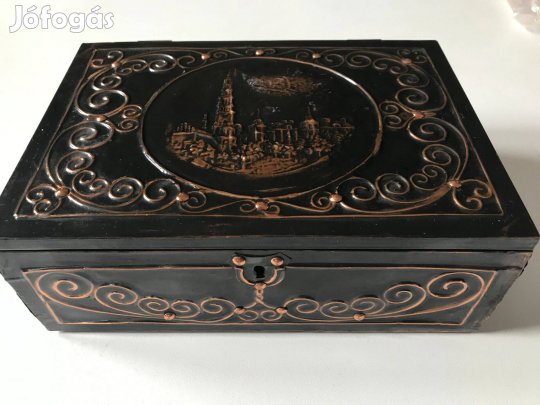 Fémmel borított bélelt ékszeres doboz eladó