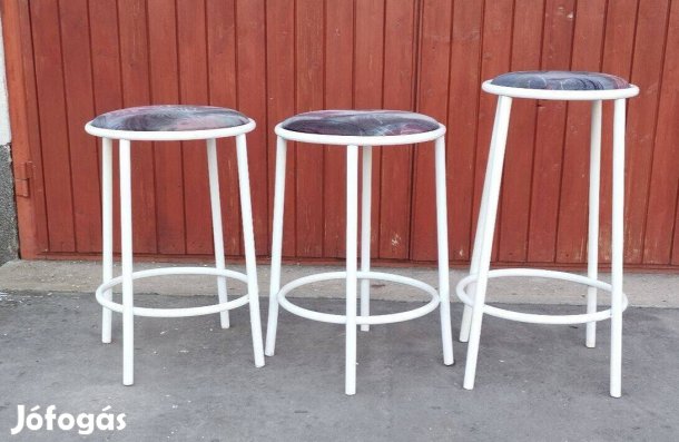 Fémvázas bárszékek jó állapotban
