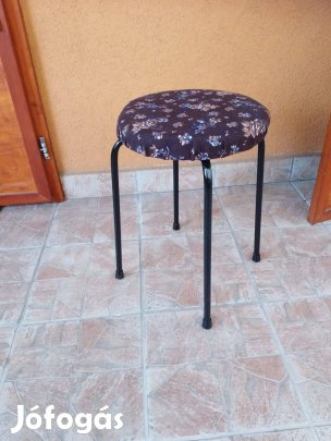 Fémvázas ülőke eladó, Ócsa