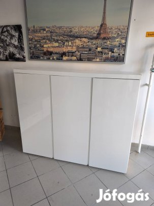 Fényes fehér színű 3ajtós komód