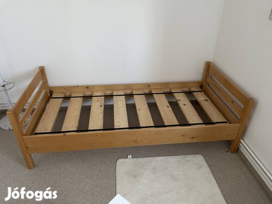 Fenyő ágy 90x200 (1 személyes)