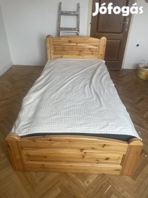 Fenyő ágy, ágyneműtartós, matraccal