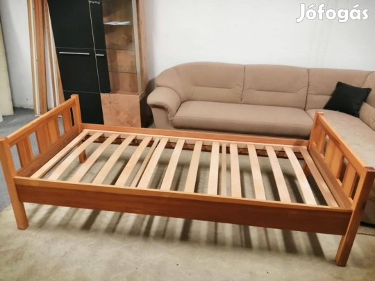 Fenyő ágy, ágyráccsal 90x200