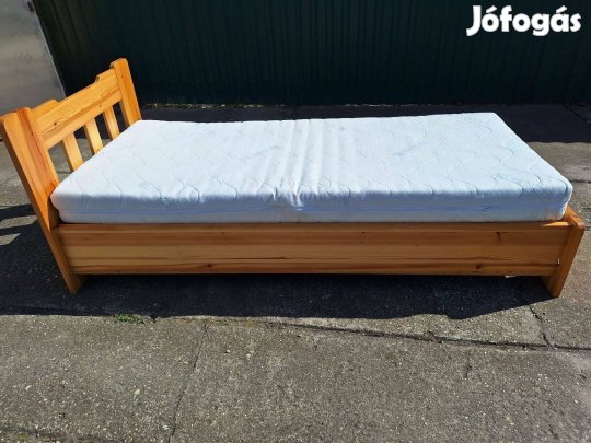 Fenyő ágyneműtartós ágy 90x200