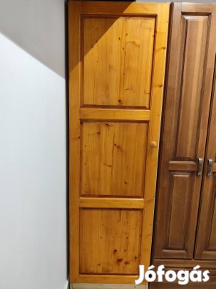 Fenyő akasztós szekrény 