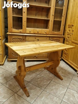 Fenyő asztal 115x73x70