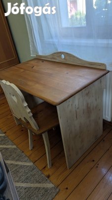 Fenyő asztal ifjúsági íróasztal 