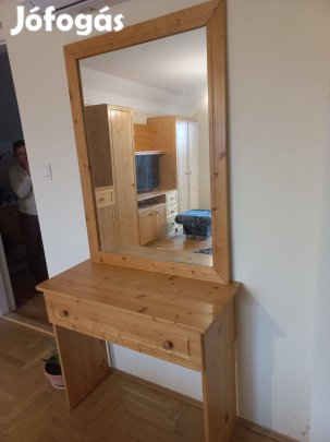 Fenyő bútor ,