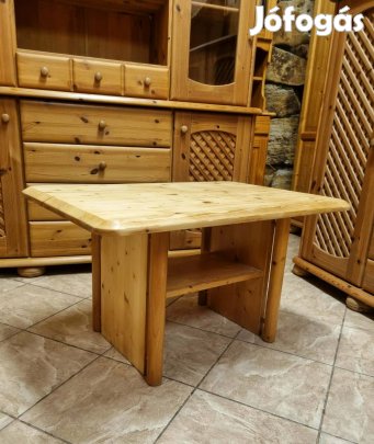 Fenyő dohányzóasztal 90x51x61