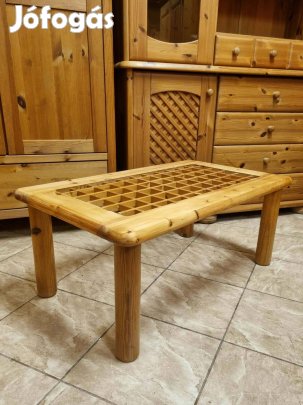 Fenyő dohányzóasztal 91x38x55