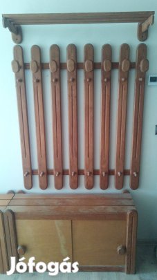 Fenyő előszobafal 2db cipősszekrénnyel, kalaptartóval