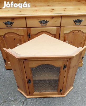 Fenyő fali sarok vitrin 122