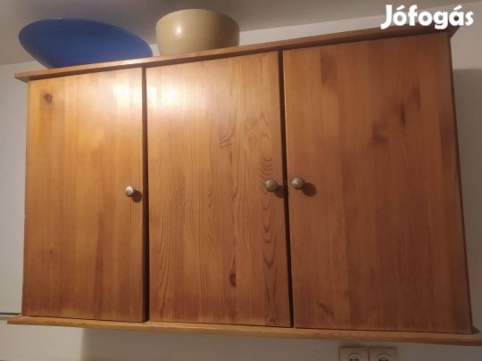 Fenyő fali szekrény konyhaszekrény
