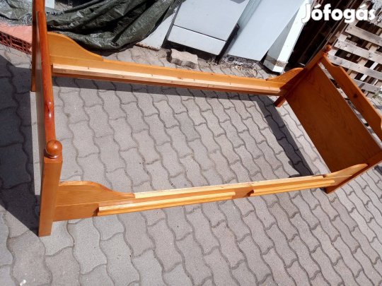 Fenyő fej és lábvégű ágykeret 203x93cm ágyrács nélkül