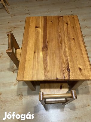 Fenyő gyermek asztal és szék