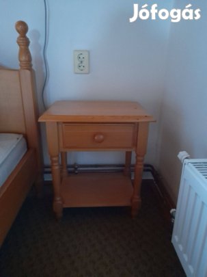 Fenyő hálószoba bútor