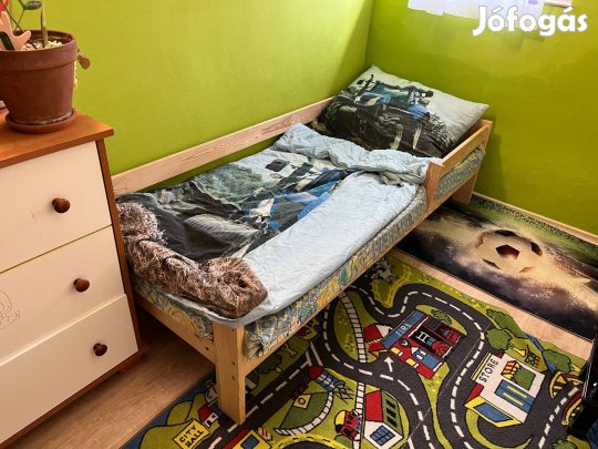 Fenyő ifjúsági ágy matraccal