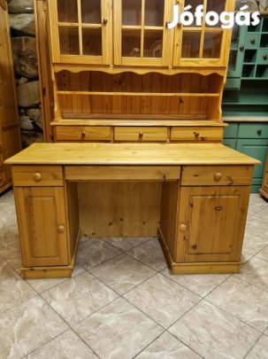 Fenyő íróasztal 140x76x60