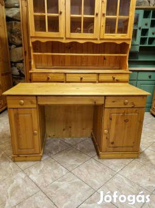 Fenyő íróasztal 140x76x61