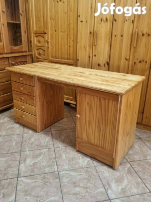 Fenyő íróasztal 144x74x62
