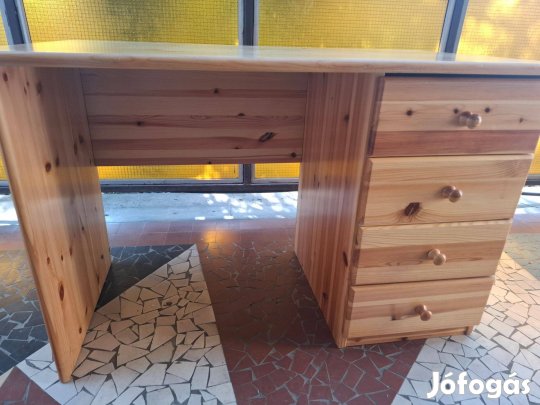 Fenyő íróasztal, négy fiókos