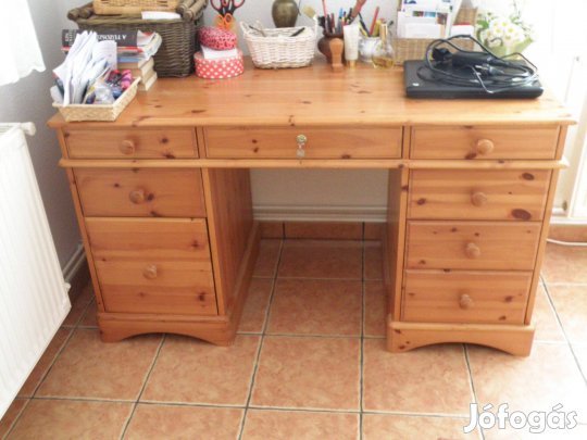 Fenyő íróasztal eladó