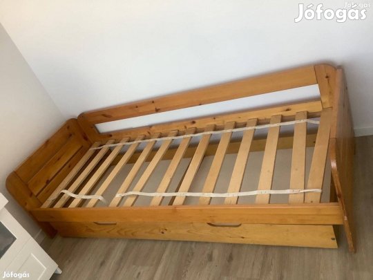 Fenyő kanapéágy egyszemélyes ágy