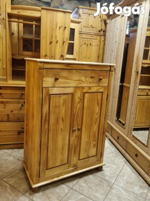 Fenyő kis szekrény 88x127x46