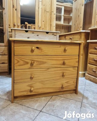 Fenyő komód 82x68x36