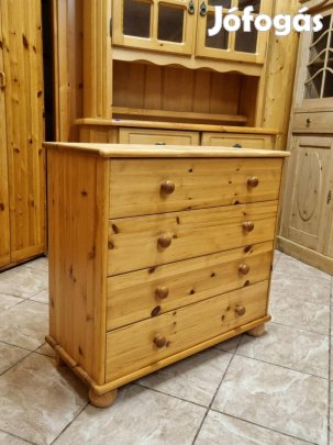 Fenyő komód 82x75x38