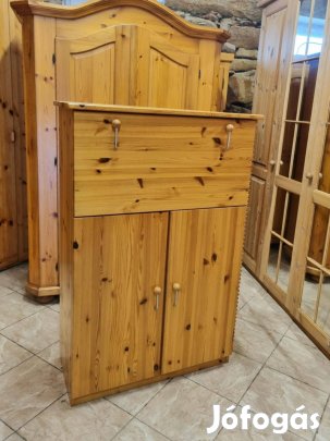 Fenyő komód 84x128x40