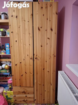 Fenyő ruhásszekrény