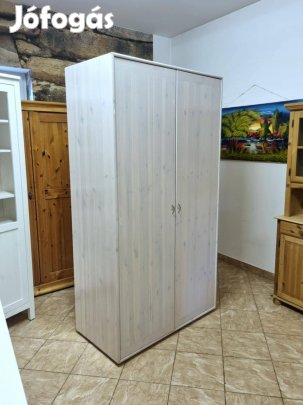 Fenyő szekrény 108x200x57