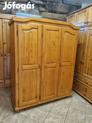 Fenyő szekrény 147x181x55