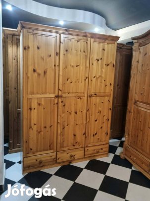 Fenyő szekrény 147x203x55
