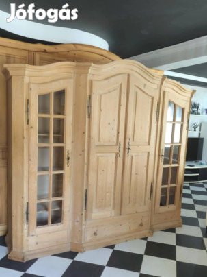 Fenyő szekrény 245x202x59
