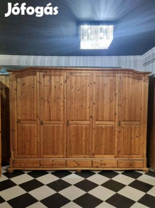 Fenyő szekrény 295x210x67
