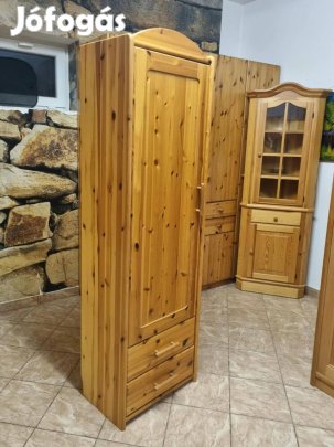 Fenyő szekrény 60x200x40