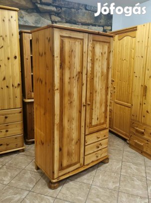 Fenyő szekrény 98x186x57
