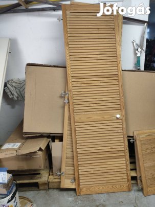 Fenyő szekrényajtó